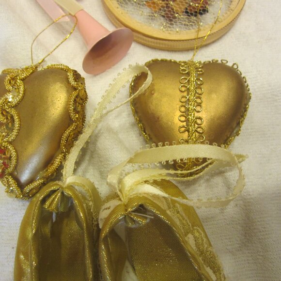 VTG VICTORIAN STYLE ORNAMENTS GOLD & PINK COLORS PACKAGE - Picture 4 of 6